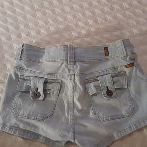 Bongo Shorts SIZE 3